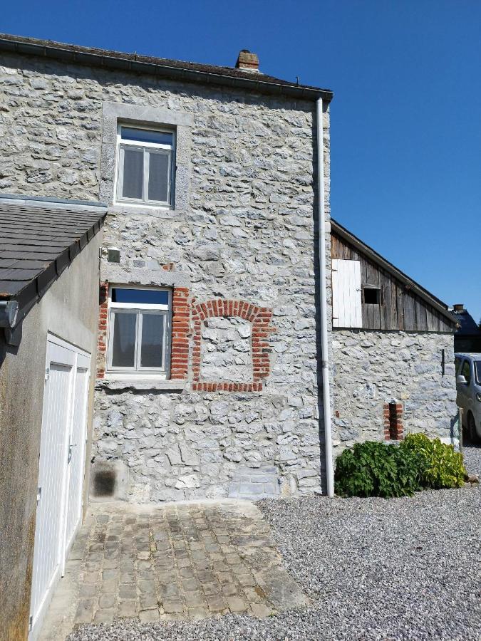 Rural And Family Lodging Onhaye Exterior photo